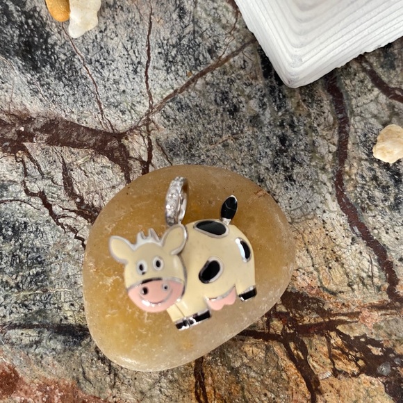 Aaron Basha White Gold Cow Charm with Diamond Bail - Picture 2 of 4